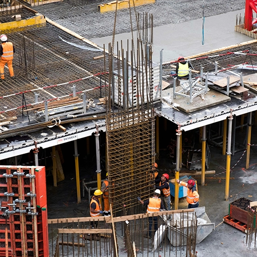 Bienes Raíces y Construcción